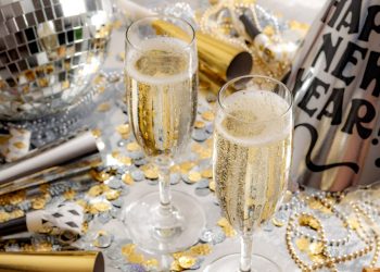 Sparkle & Glitter New Year Party Ideas 1