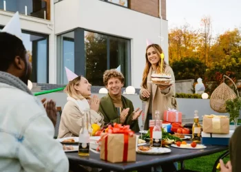 Adults Picnic Birthday Party Trend