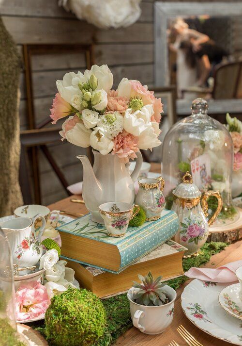 Alice in Wonderland Wedding