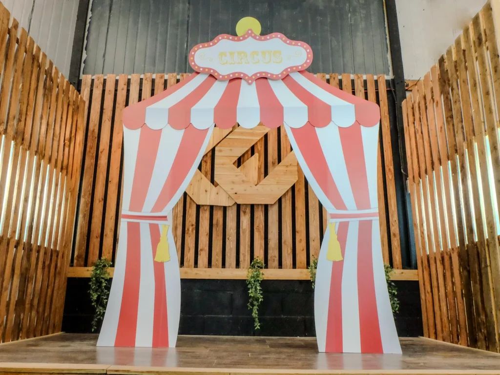 Vintage Circus Wedding Ideas