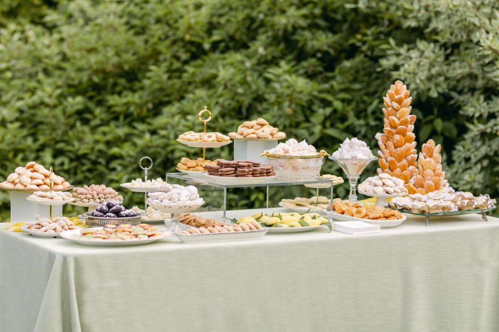 Artistic Wedding Ideas 
