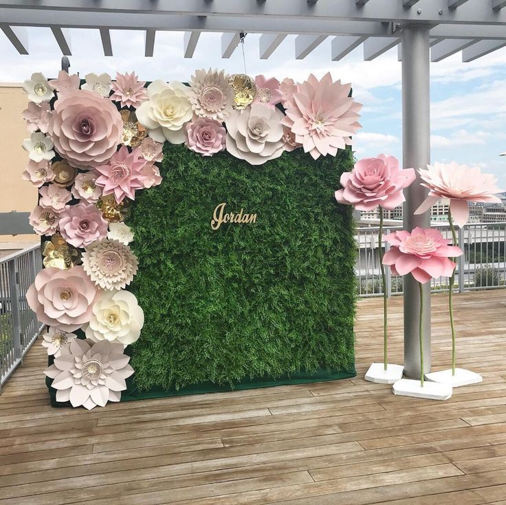 Giant Flowers Wedding