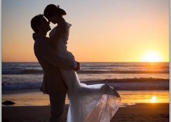 tropical charm wedding