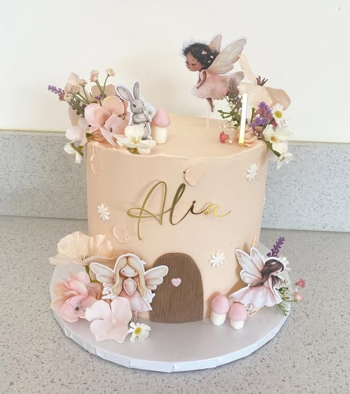 cutest Fairy first birthday cake