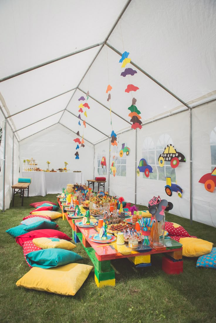 How to Plan a Birthday Party When You Have a Small Space
