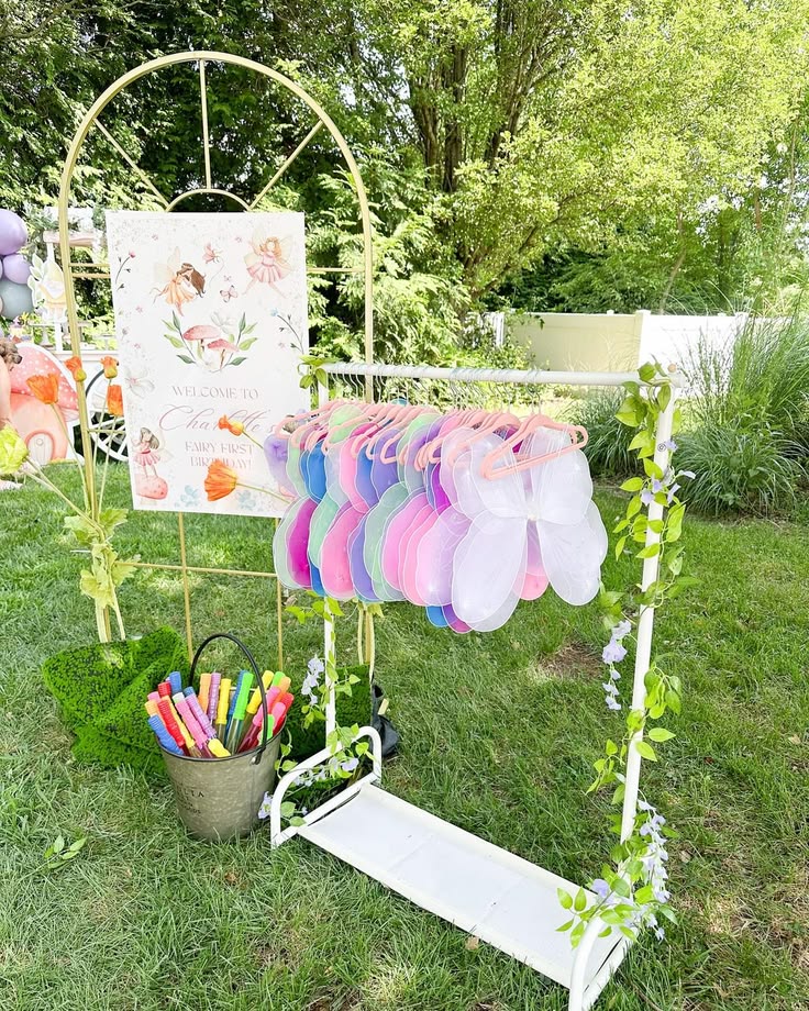 How to Plan a Party With a Tight Budget
